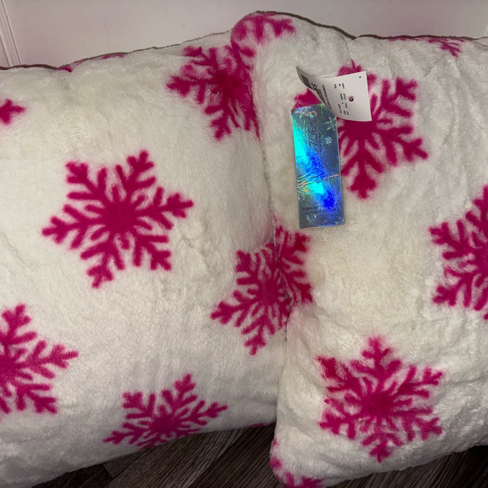 Rachel Zoe Festive Snowflake Pillow - Pink and White